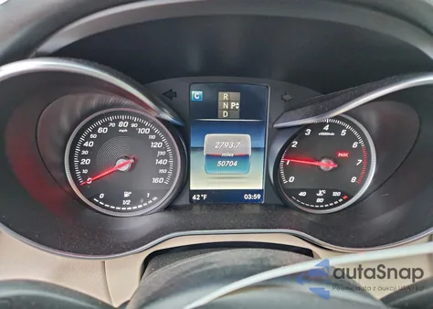 2017 Mercedes-Benz C 300 из США, поврежденный, VIN 55SWF4JB0HU189860